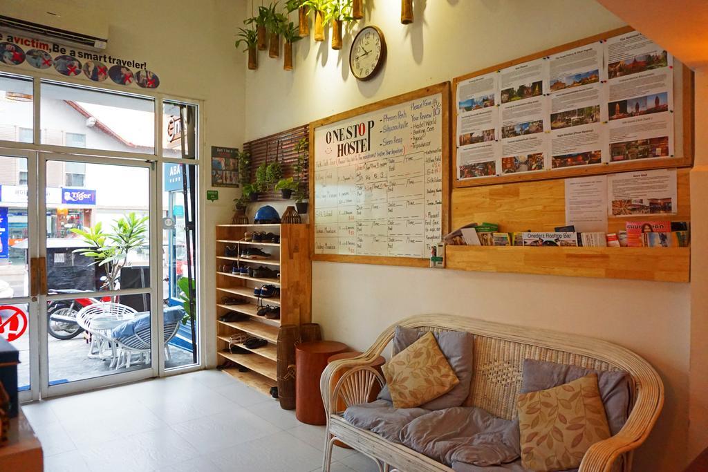 Maya Papaya Cafe & Hostel（One Stop） Πνομ Πενχ Εξωτερικό φωτογραφία